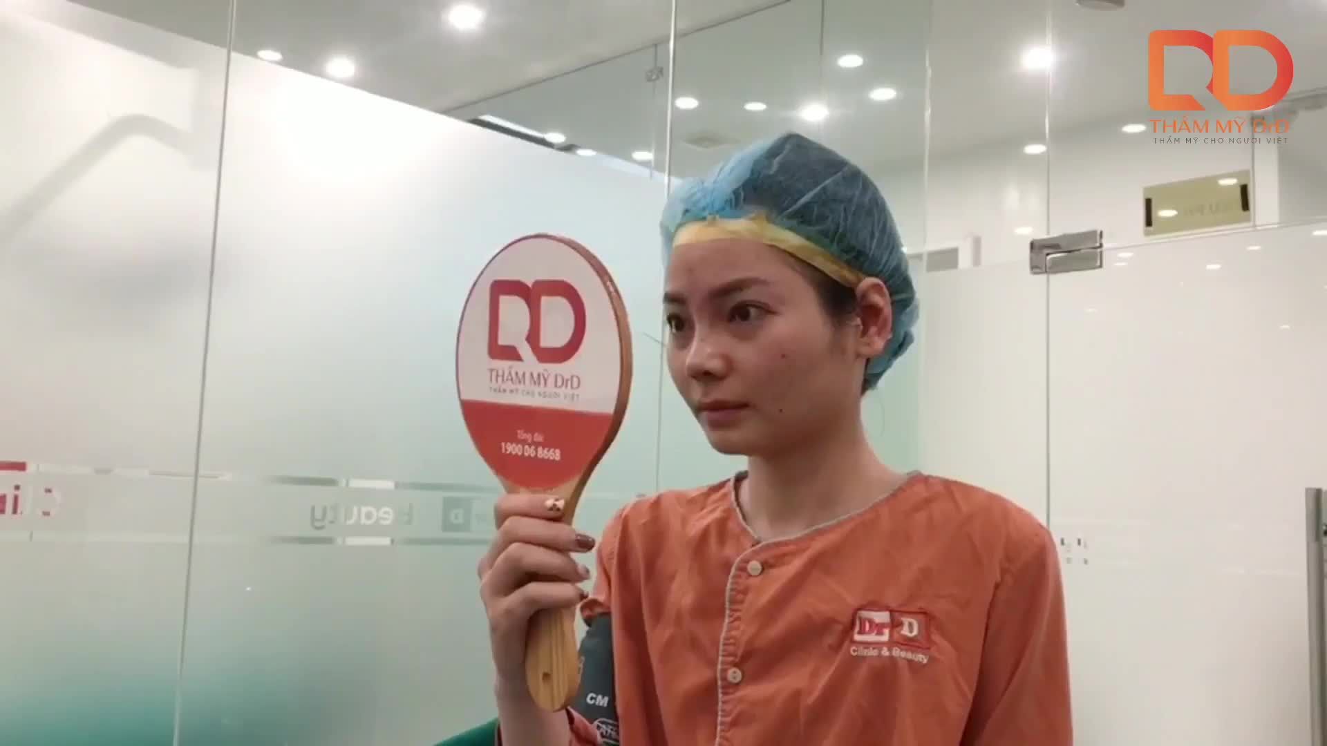 Chị khách hàng thực hiện nâng mũi Perfect Dform tại Thẩm mỹ DrD và đã vô cùng ưng ý.