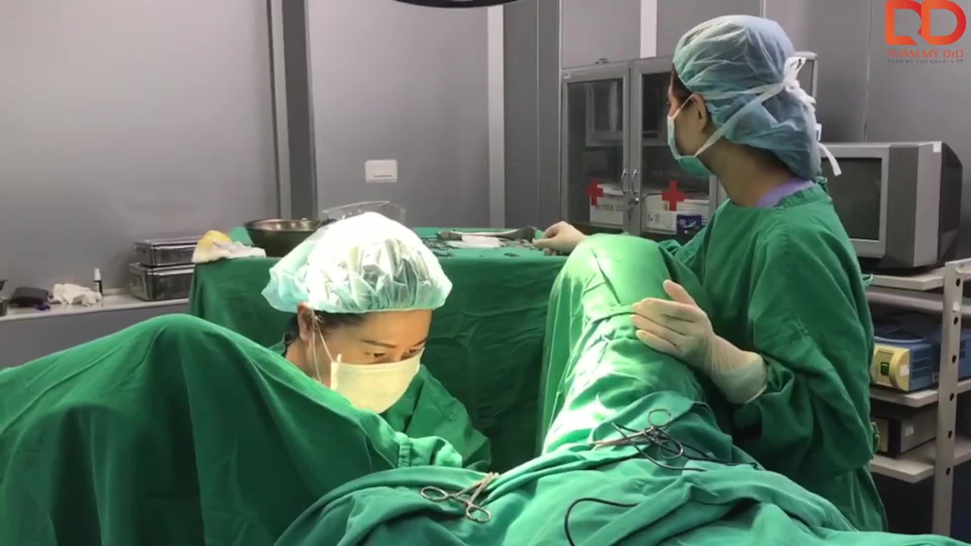 Khách hàng sinh thường 4 con, ống âm đạo giãn rộng gây ảnh hưởng tới chuyện”chăn gối”.