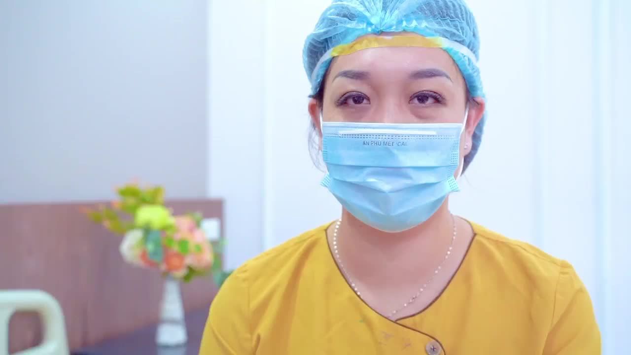Ngắm nhìn ngay tác phẩm sau khi cắt mí của chị khách hàng dưới đây để cùng thấy được sự thay đổi của khách hàng.