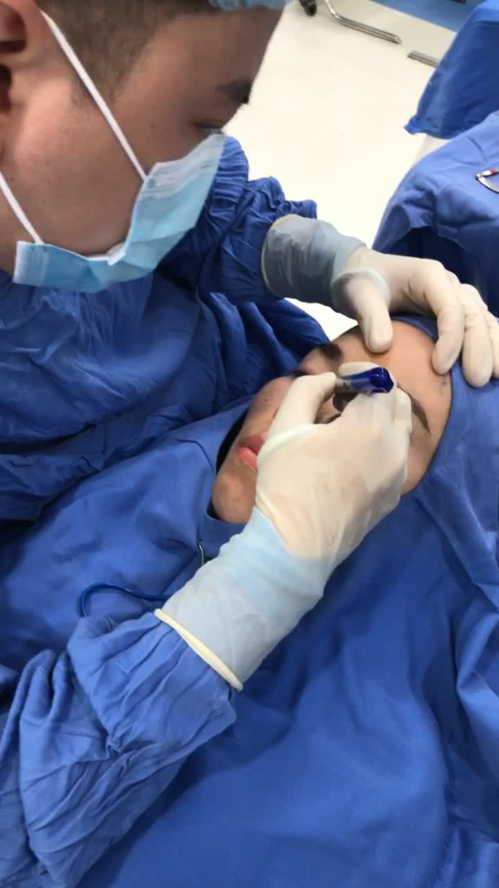 Live quá trình phân tích thiết kế trước phẫu thuật nâng mũi cấu trúc 4D