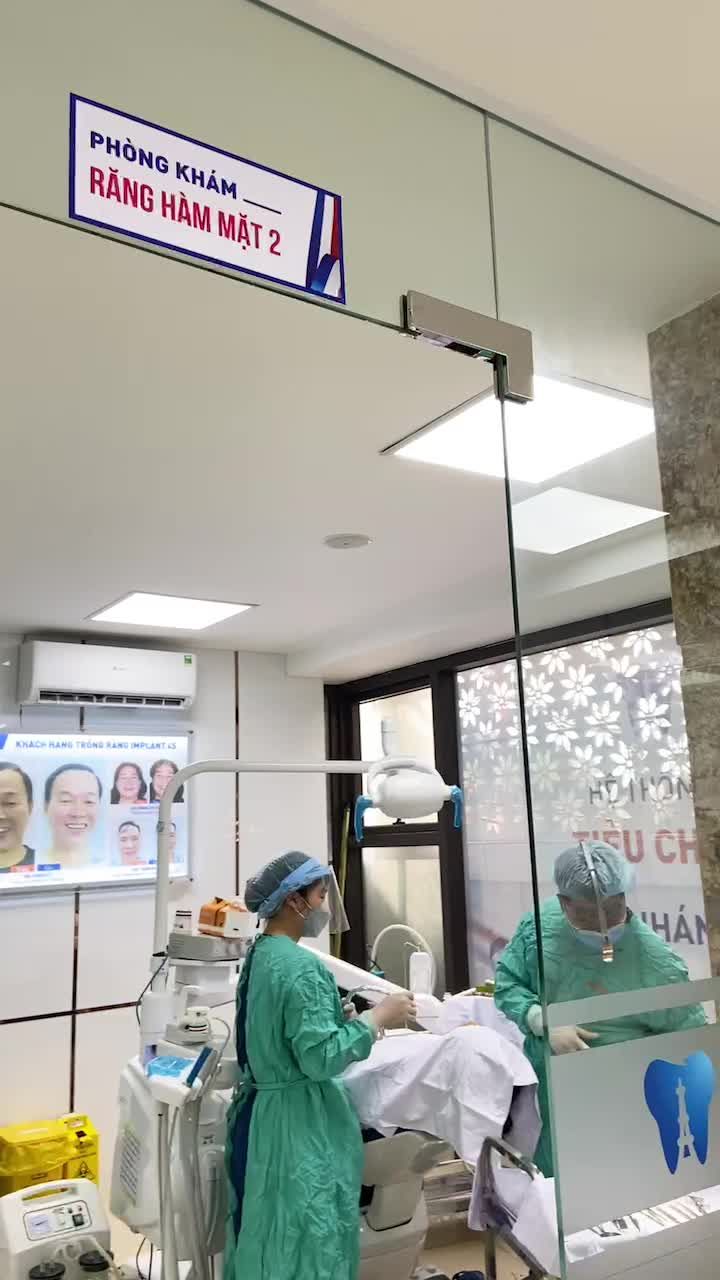 Cận cảnh ca cấy trụ implant tại Nha khoa Paris Bắc Ninh