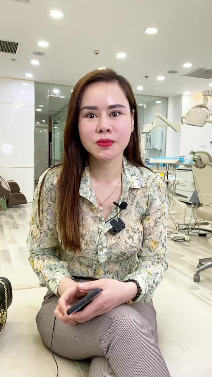 Cảm nhận khách hàng sau 2 năm thẩm mỹ răng sứ tại Delia