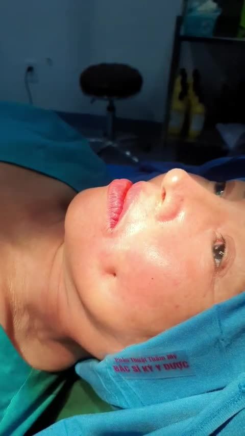 ĐỒNG TIỀN CƯỜI DUYÊN CHO BẠN KHÁCH U60