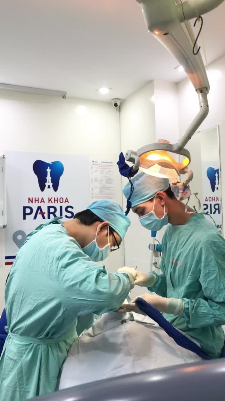 Trồng răng implant tại Nha khoa Paris 97 Cộng Hoà