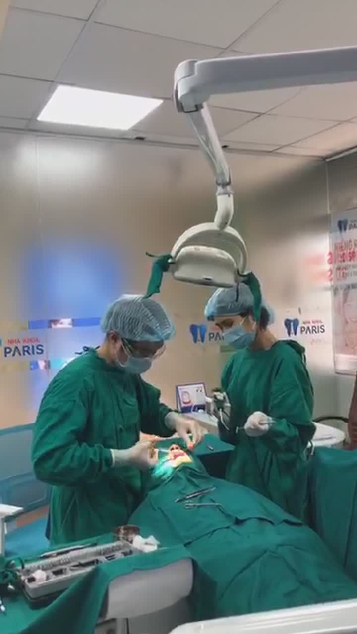 Cắm trụ Implant tại Nha khoa Paris 12 Thái Thịnh