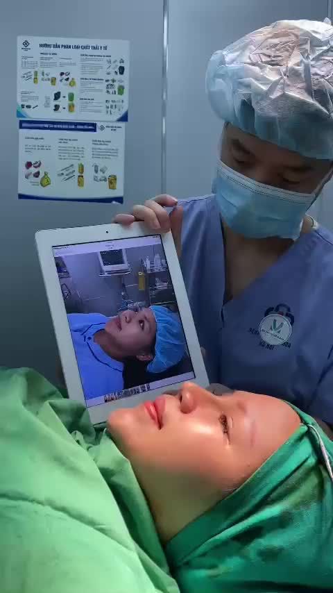 Ca khách muộn...