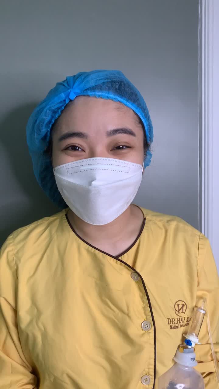 Cảm xúc của khách hàng như thế nào, trước khi vào phòng mổ thực hiện sửa mí!