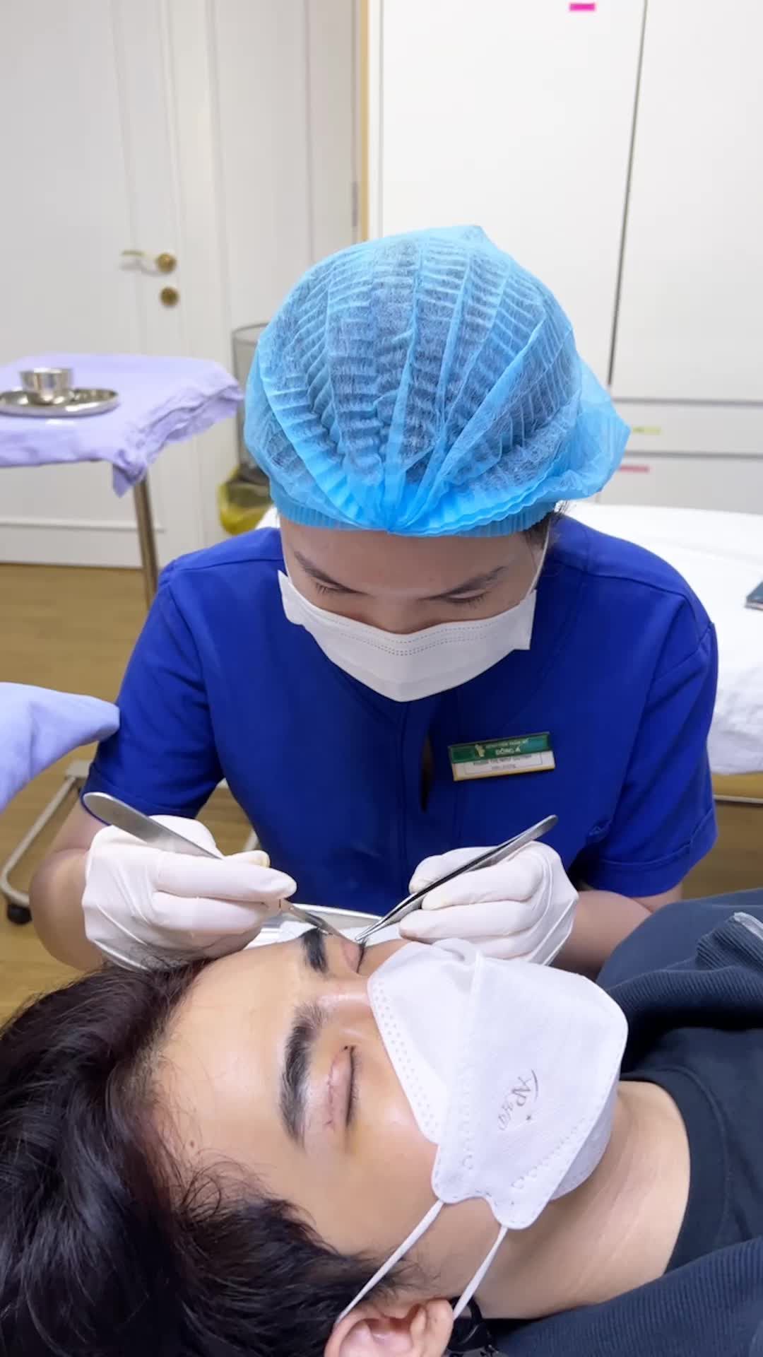Quá Trình Cắt Chỉ Mắt Tại Bệnh Viện Thẫm Mỹ Đông Á