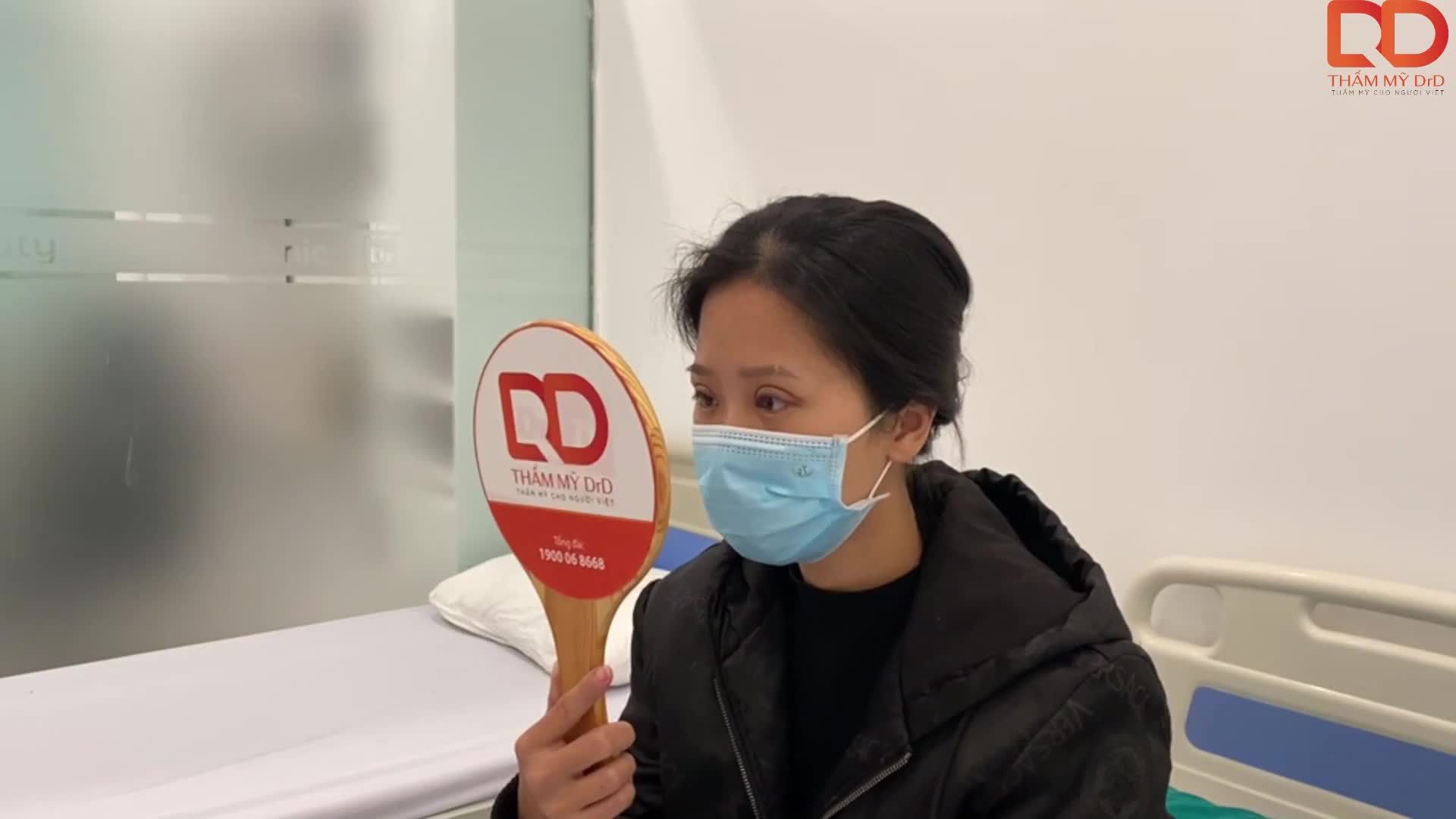 Khách hàng thực hiện cắt mí Plus tại Thẩm mỹ DrD được 7 ngày.