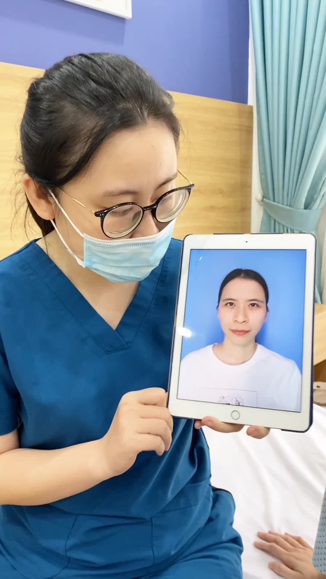 KẾT QUẢ SAU KHI KHÁCH HÀNG CẮT DA TRÁN TRÊN CUNG MÀY, CẢI THIỆN DA TRÙNG THỪA VÀ GIÚP KHÁCH HÀNGTỰ TIN HƠN