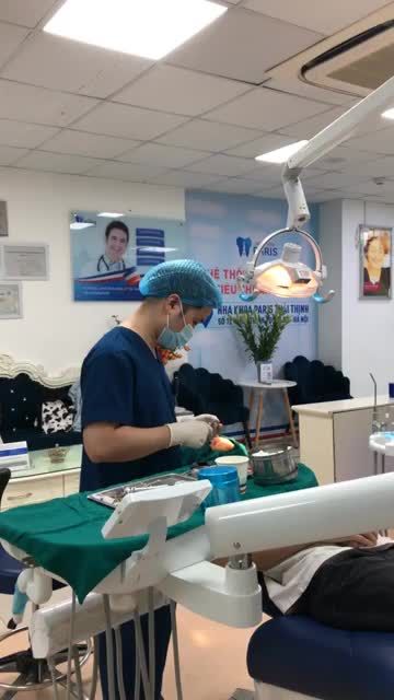 Nhổ 3 răng khôn cho khách hàng tại nha khoa Paris 12 Thái Thịnh