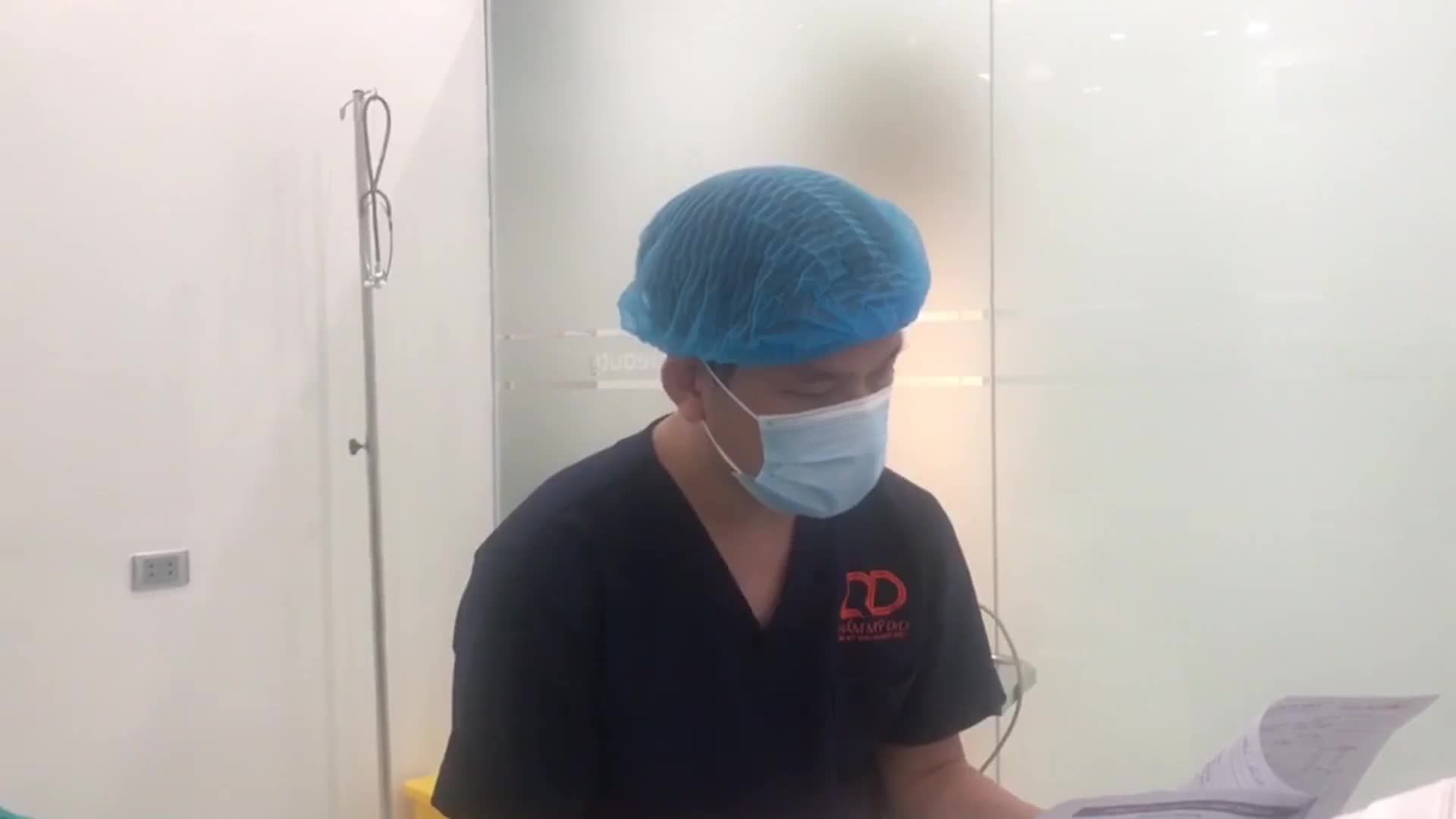 Khách hàng thực hiện nâng ngực 1 tháng tại Thẩm mỹ DrD.
