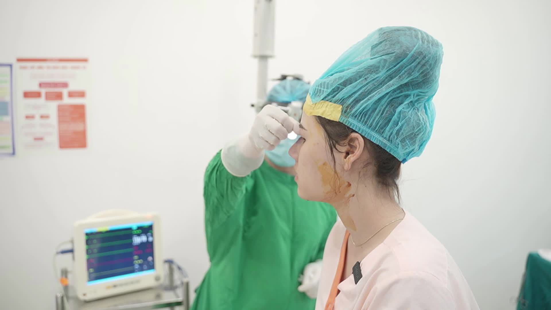 Khắc phục tình trạng mũi thấp ngắn