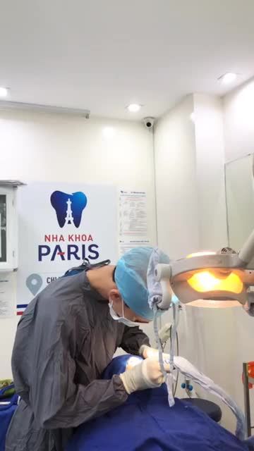 Phẫu thuật cấy ghep 1 trụ Dentium Hàn Quốc  tại Nha khoa Paris