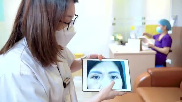 Combo sửa mí trên kết hợp cắt mí dưới. Kết quả ưng hết nấc