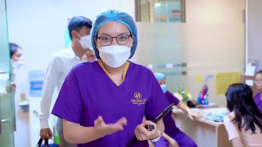 Khách hàng Làm mí 6 năm dẫn bạn tới Dr.Hải Lê cắt mí phun môi nhận cái kết trên cả mong đợi