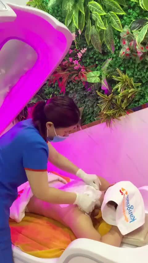 Thời điểm tắm trắng đẹp nhất năm - Trắng xinh quẩy hè