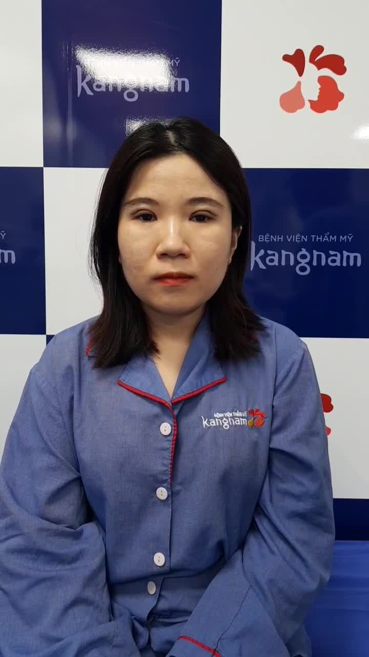 Sinh nhật 10 năm Chuyên khoa Mắt Mũi - Quá là tưng bừng các khách hàng tới cắt mí nâng mũi