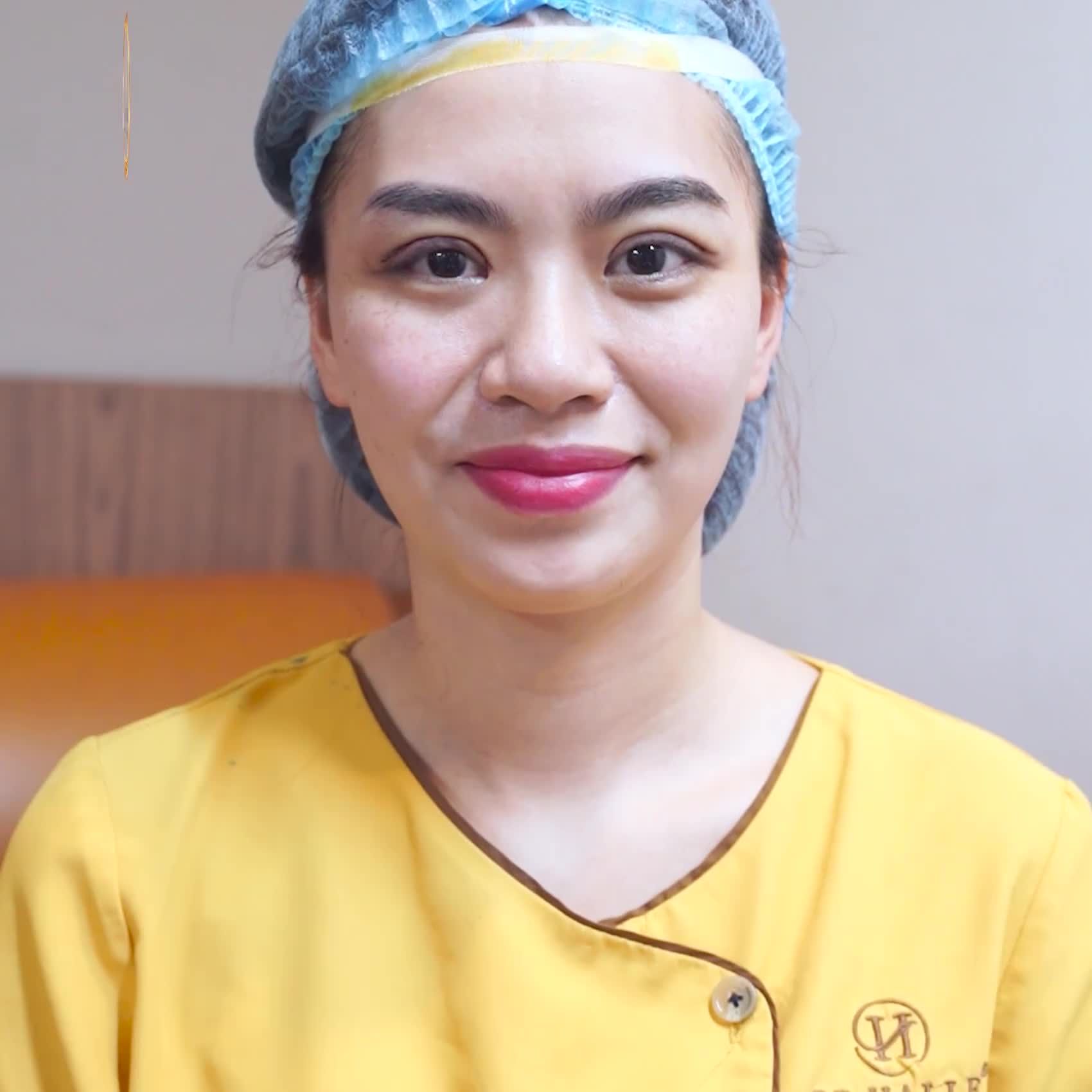 HẠNH PHÚC VỠ ÒA CỦA MẸ KHI THẤY CON GÁI ĐƯỢC GIẢI CỨU ĐÔI MẮT