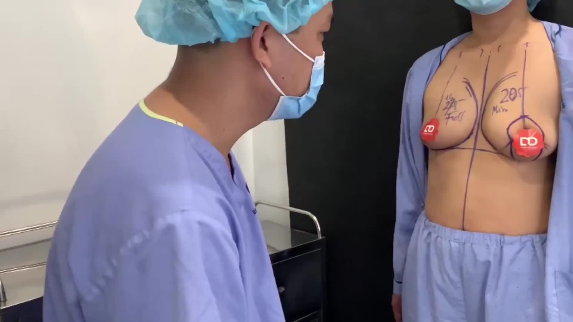 Trường hợp khách hàng nâng ngực tương đối khó.