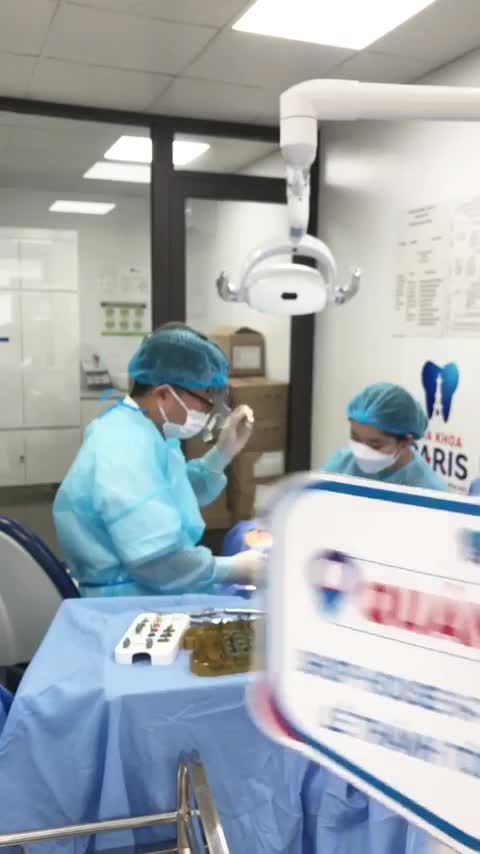 CA CẤY GHÉP IMPLANT DENTIUM CHO CHỊ THU ĐẾN TỪ ĐẦM HÀ, QUẢNG NINH