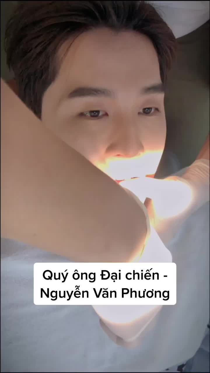 Cận cảnh giây phút tháo niềng cho “quý ông Nguyễn Văn Phương