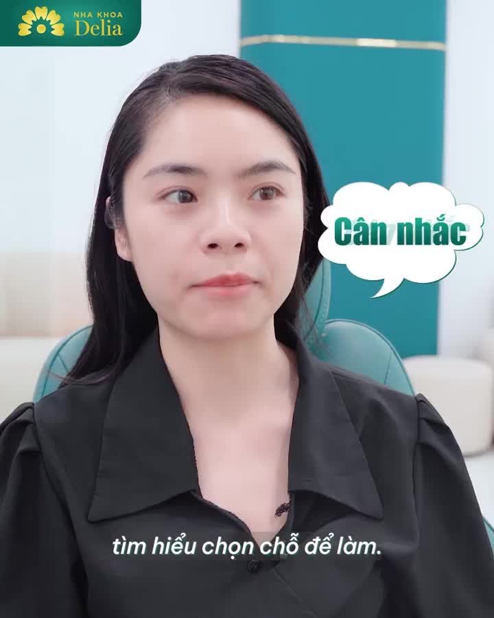 KH Nguyễn Bảo Yến sau nhiều đắn đo, cân nhắc vì những rào cản tâm tâm lý đã hoàn toàn yên tâm và trao trọn nụ cười cho các bác sĩ Delia xử lý.