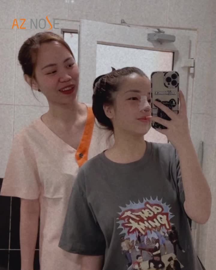 Hành trình nâng mũi của đôi bạn thân đến từ Phần Lan