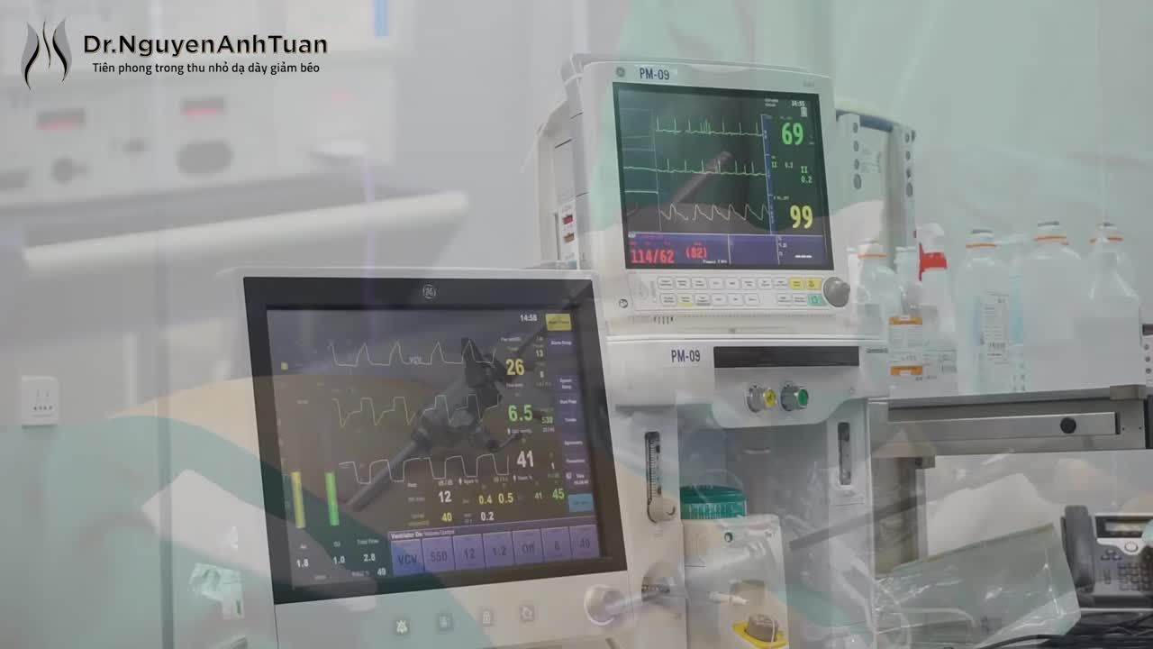 CẬP NHẬT Diễn biến phẫu thuật thu nhỏ dạ dày cho bệnh nhân 21 tuổi có cân nặng và BMI khủng