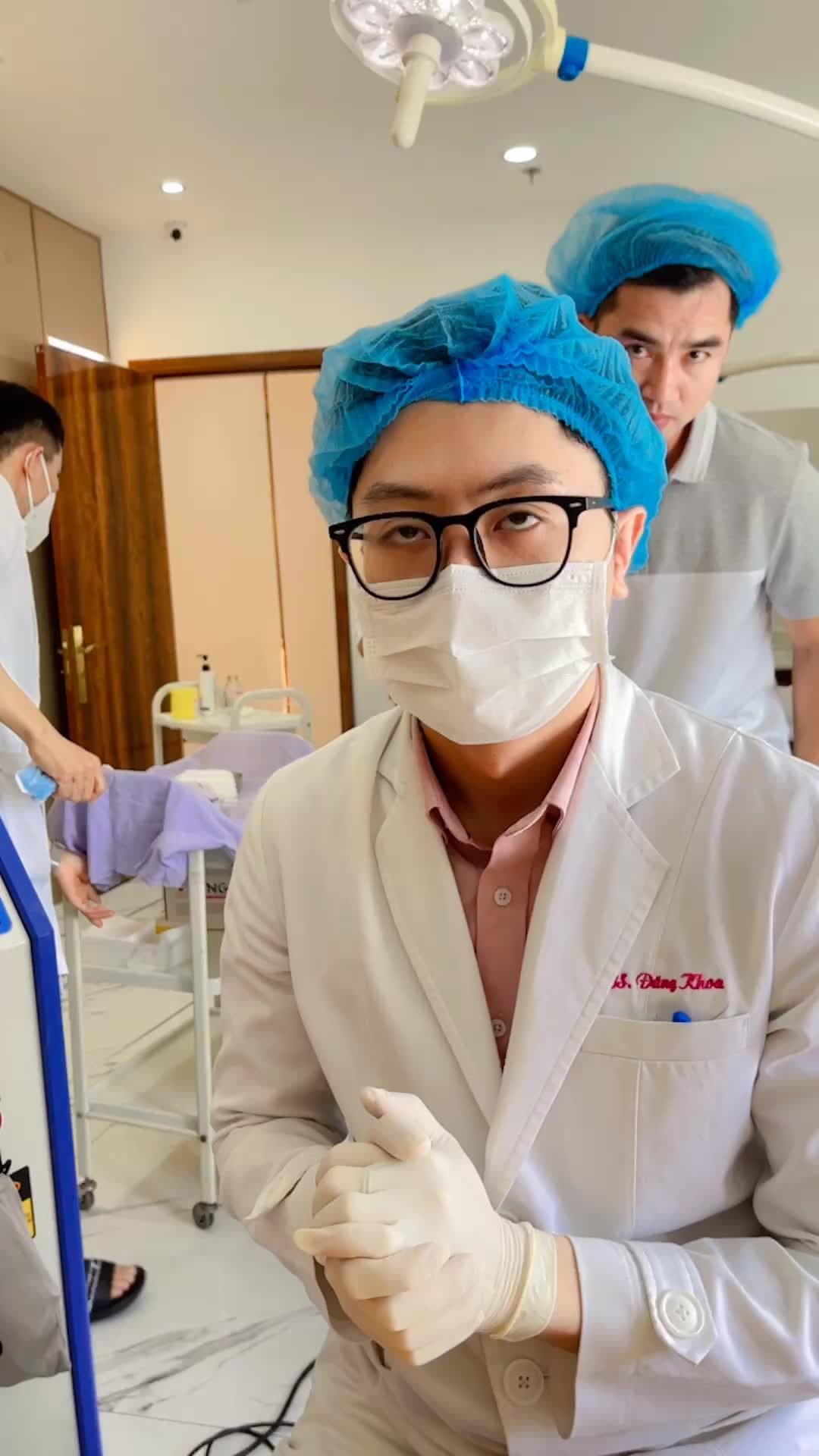Mụn thịt kín lưng - Khó chịu vô cùng