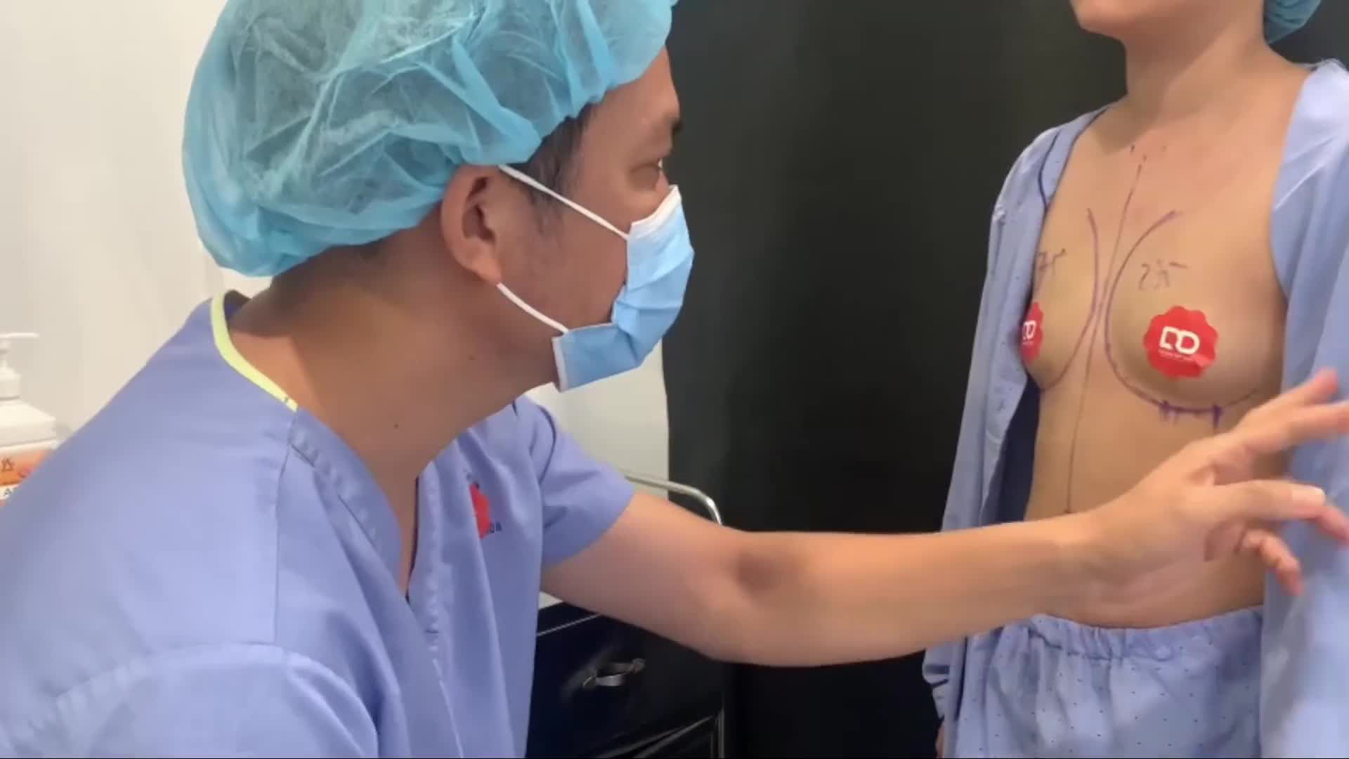 Chị em có gặp tình trạng vòng 1 chưa dậy thì như nàng khách này không ạ