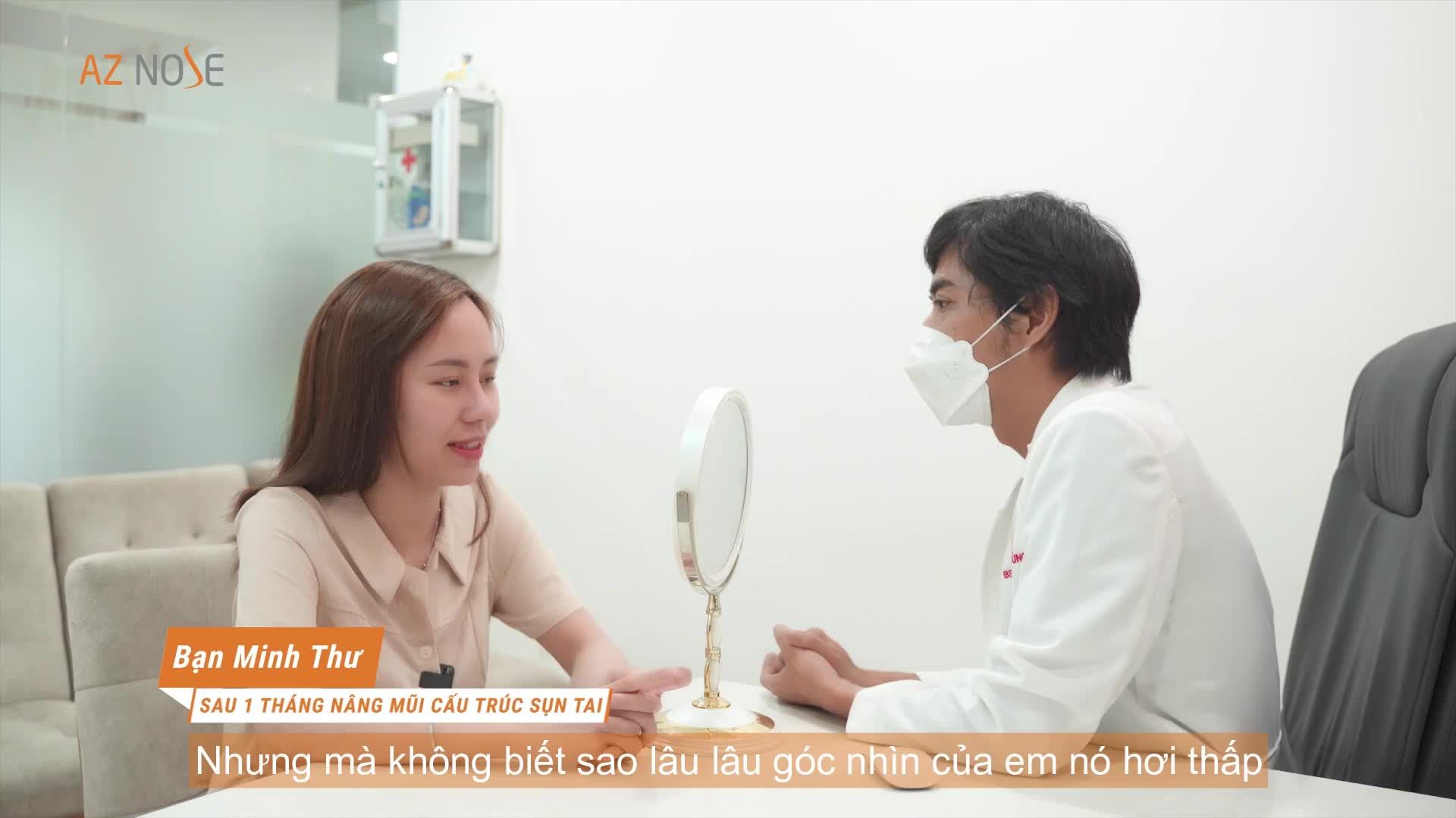 Khách hàng tái khám định kỳ cùng Bác sĩ CKI. Đinh Xuân Sơn Tùng