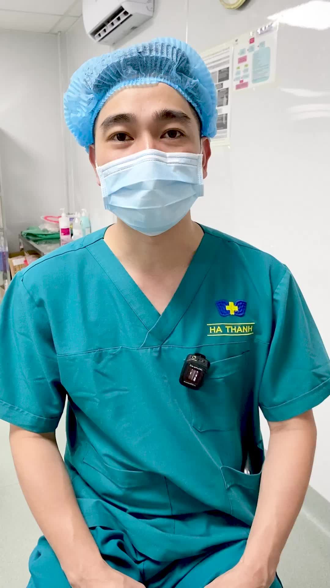 Ca Combo Hút mỡ + Tạo hình thành bụng đầu tiên trong ngày của Bác sĩ Vũ Quang và ekip.