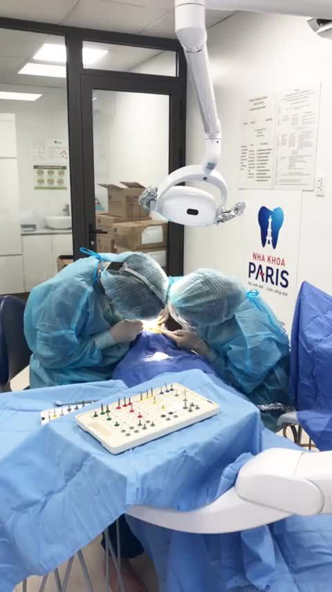 CA CẤY GHÉP TRỤ STRAUMANN CHO KHÁCH HÀNG ĐẾN TỪ TIÊN YÊN, QUẢNG NINH