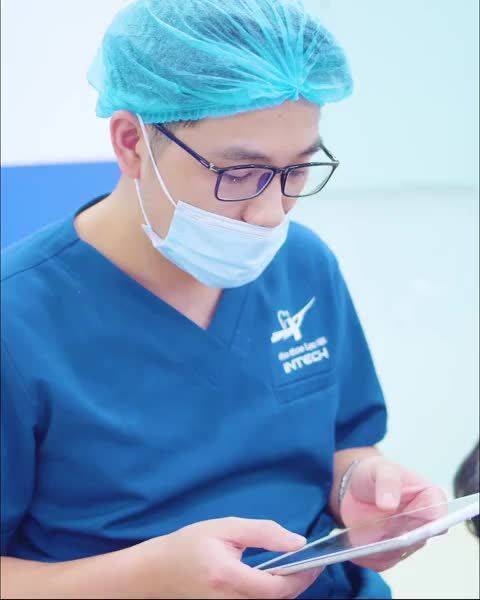 Chú Phạm Văn Bạo đến với nha khoa Lạc Việt Intech