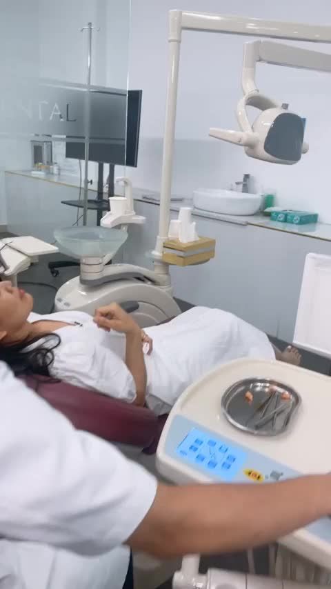 NHỔ XONG GẦN HẾT 3 RĂNG KHÔN MÀ KHÁCH HÀNG NGỠ NHƯ VẪN CHƯA BẮT ĐẦU!!!