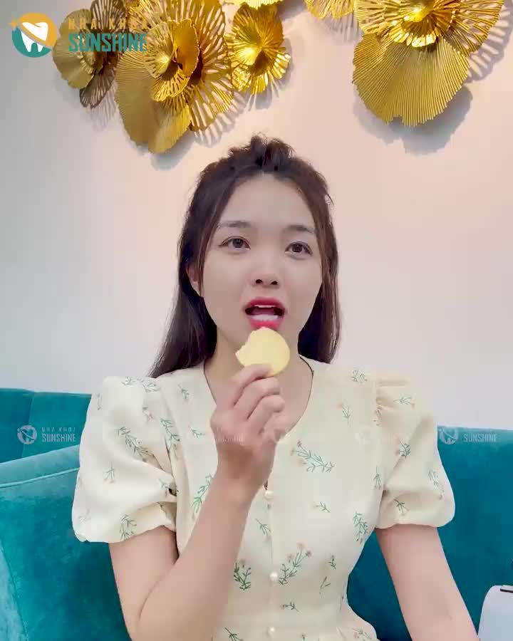 Thay đổi nụ cười bằng công nghệ thẩm mỹ răng sứ nhưng không vì thế mà bạn mất đi nét duyên rất đặc biệt mà vũ trụ ban tặng cho mình.