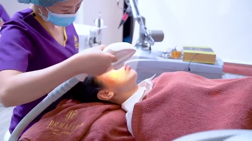 Trị tàn nhang 1 lần duy nhất giúp khách hàng sở hữu làn da trắng sáng mướt mịn bằng công nghệ ánh sáng Elos
