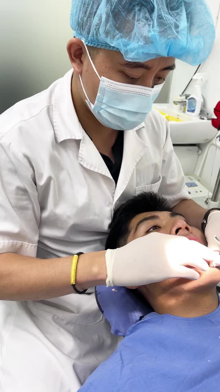 Bác sĩ chia sẻ về niềng răng trước phẫu thuật chỉnh hàm