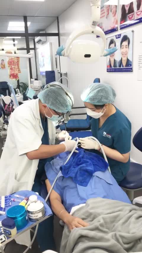 CA MÀI 20 RĂNG SỨ KIM CƯƠNG CHO CÔ KHÁCH HÀNG ĐẾN TỪ CẨM PHẢ, QUẢNG NINH
