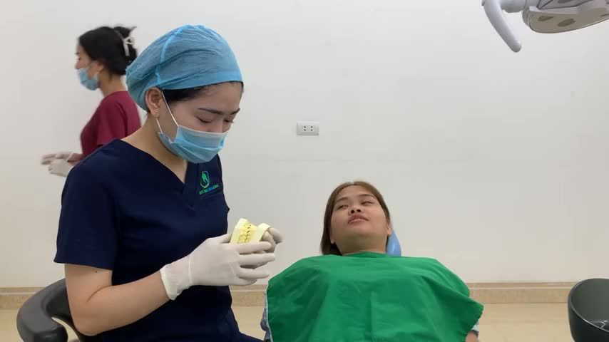 Ca tháo mắc cài tại Nha Khoa Thuỳ Anh.