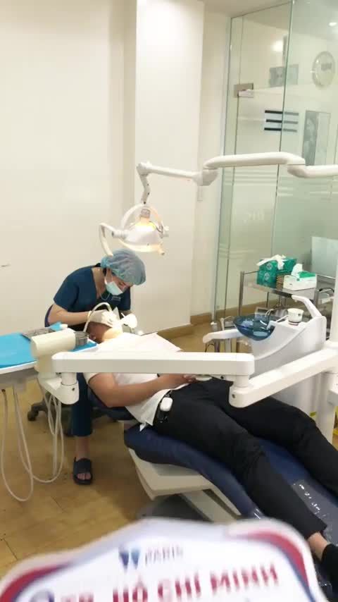 Cận cảnh quá trình Tháo mắc cài tại Nha khoa Paris 97 Cộng Hòa, HCM