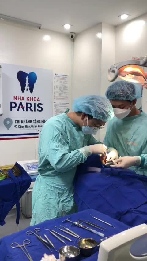Phẫu thuật cấy ghép Implant toàn hàm - hàm trên, 4 trụ Hàn Quốc - dòng Dentium tại Nha khoa Paris 97 Cộng Hòa, HCM