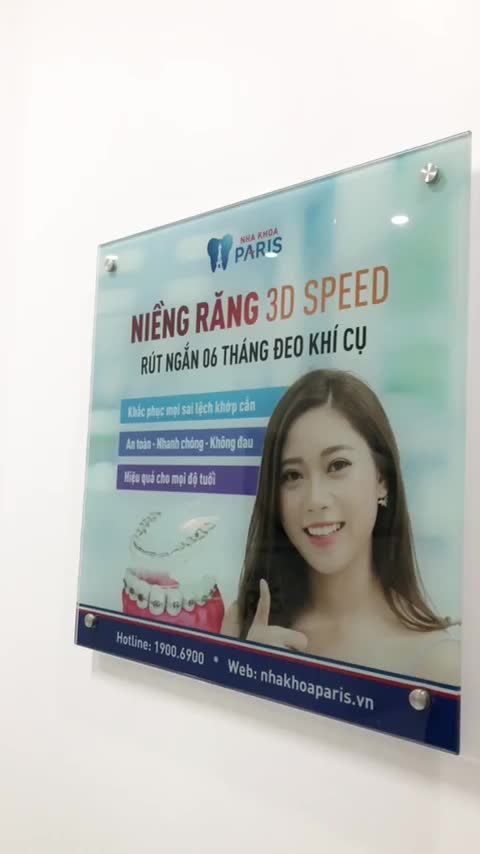 Quá trình gắn mắc cài kim loại tự buộc tại Nha khoa Paris - Chi Nhánh Nghệ An