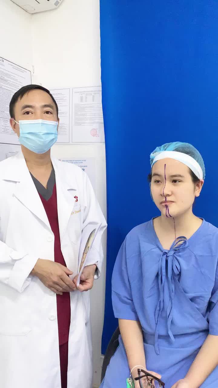 Giải cứu cô gái 19 tuổi với gương mặt lệch trục nặng nề