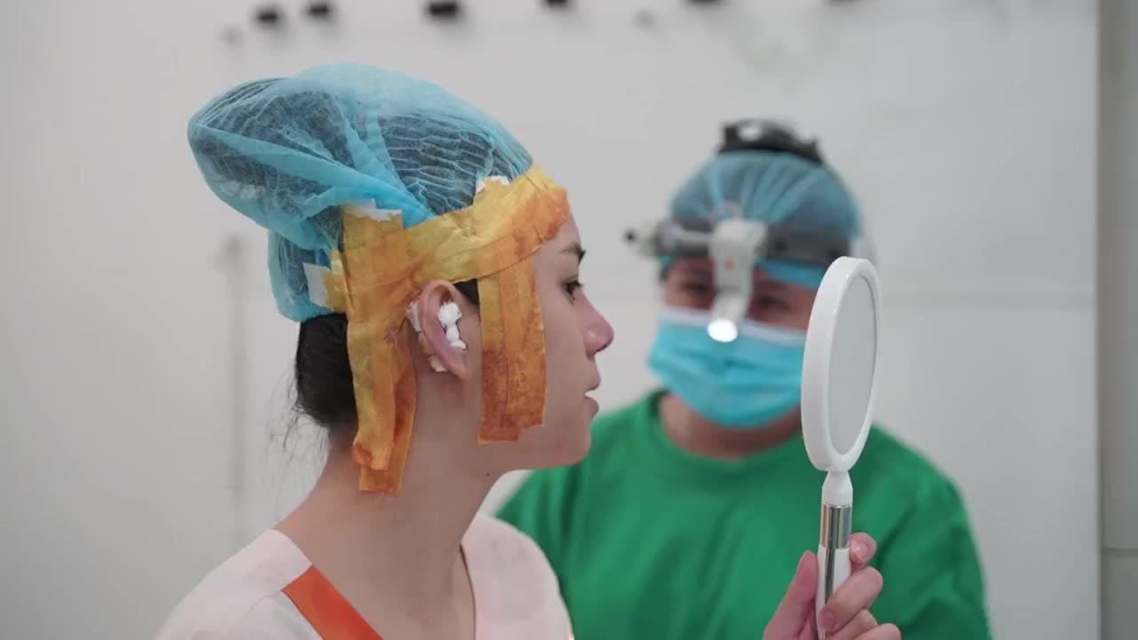 Ca nâng mũi cấu trúc sụn tai