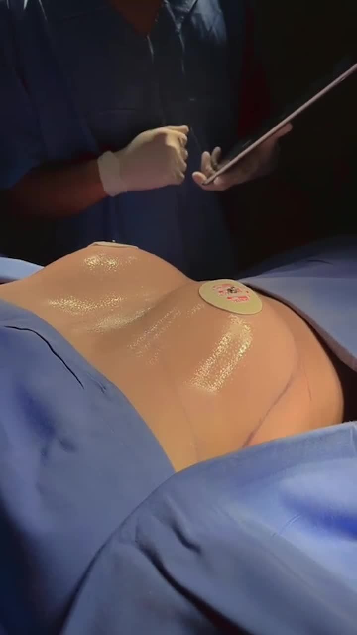 Ngực đẹp bất ngờ với công nghệ nâng ngực 6D mới nhất của Kangnam
