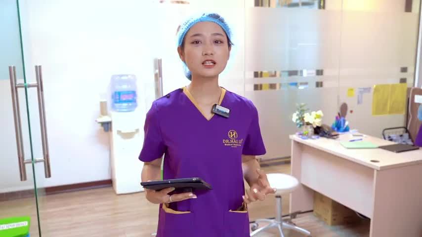 Đưa con đi rất nhiều viện để sửa mắt sụp bẩm sinh nhưng không thành công  Khi đến Dr.Hải Lê Đại gia đình vỡ òa hạnh phúc vì kết quả ngoài sự mong đợi