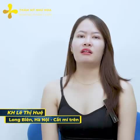 Nữ khách hàng thay đổi suy nghĩ về PTTM sau một lần cắt mí.