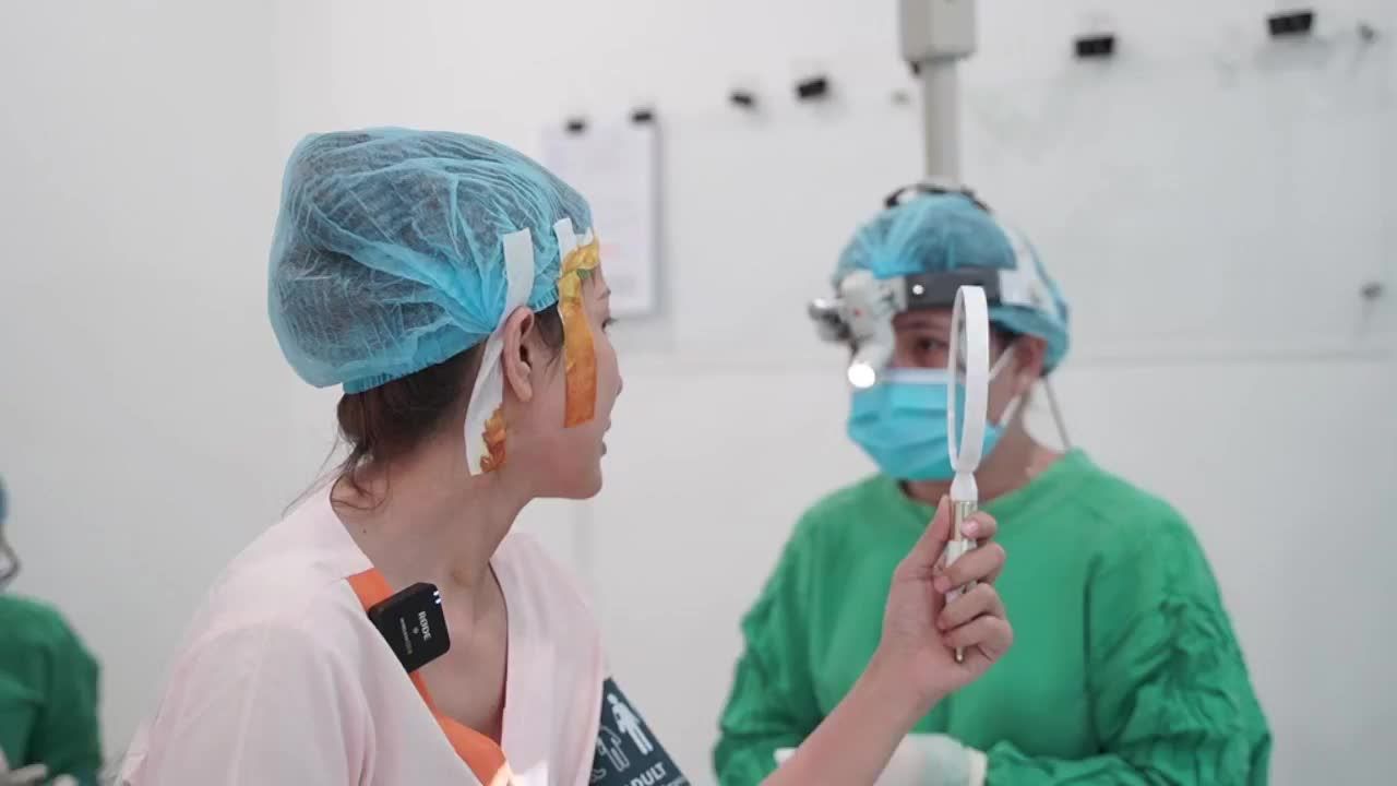 Ca nâng mũi cấu trúc sụn tai